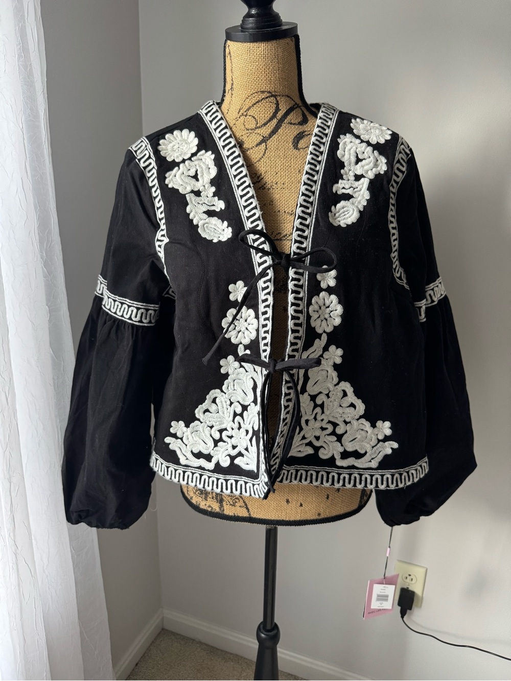 Avec Les Filles Black Top with White Embroidered Appliqué